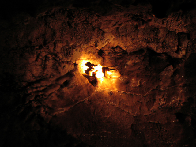 Пещера (фото 1) (жилище гномов)